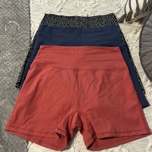 BUFFBUNNY yoga shorts size medium